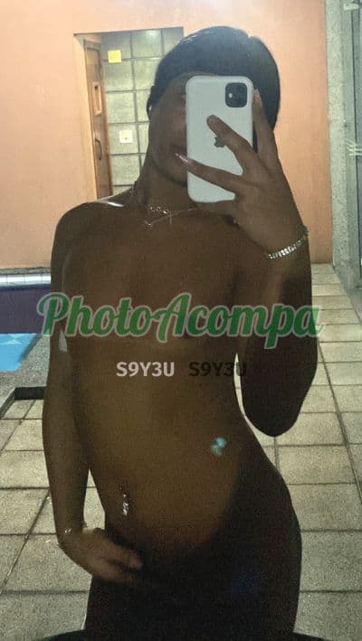 Travesti acompanhante em Campinas — beijo na boca, foto 4 de Lívia Albuquerque