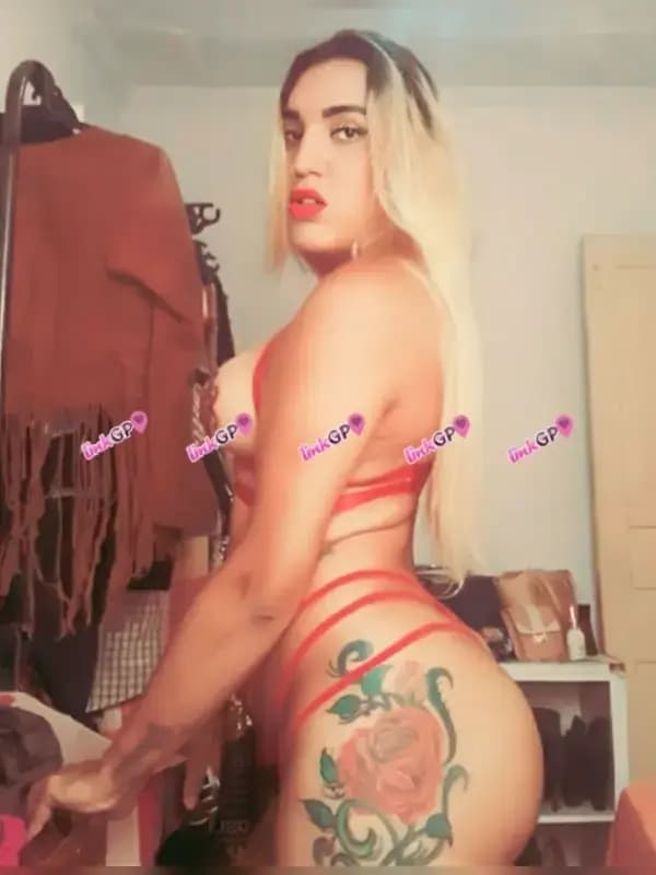 Travesti acompanhante em Garavelo (Goiânia) — beijo na boca, foto 6 de Luanne Loira Gostosa
