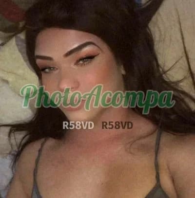 Travesti acompanhante em Umuarama — beijo na boca, foto 2 de Mirella Martinelli