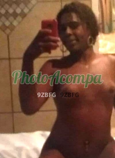 Travesti acompanhante em Rio de Janeiro com garganta profunda (4) — Nicki