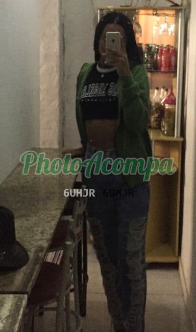 Travesti acompanhante em Betim com beijo grego (6) — Paula