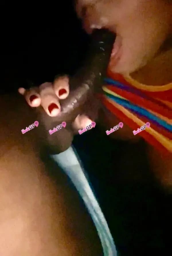 Travesti acompanhante em Baixada Santista com beijo na boca (6) — Pequena Cavalona