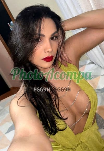 Travesti acompanhante em São Paulo com beijo grego (2) — Rafaela Marques