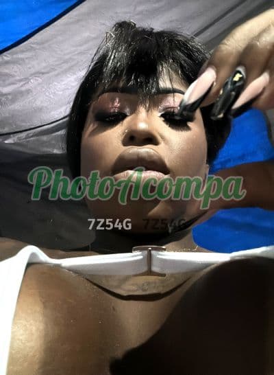 Travesti acompanhante em Rio de Janeiro com beijo grego (4) — Raissa Barbier