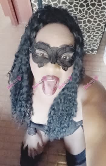 Travesti acompanhante cabelo cacheado em Araçoiaba da Serra, foto de perfil