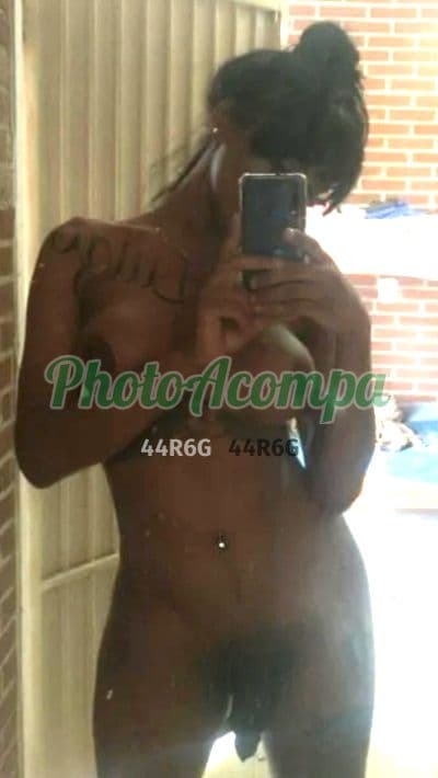 Travesti acompanhante em Goiânia com beijo na boca (2) — Thayrinne Lins