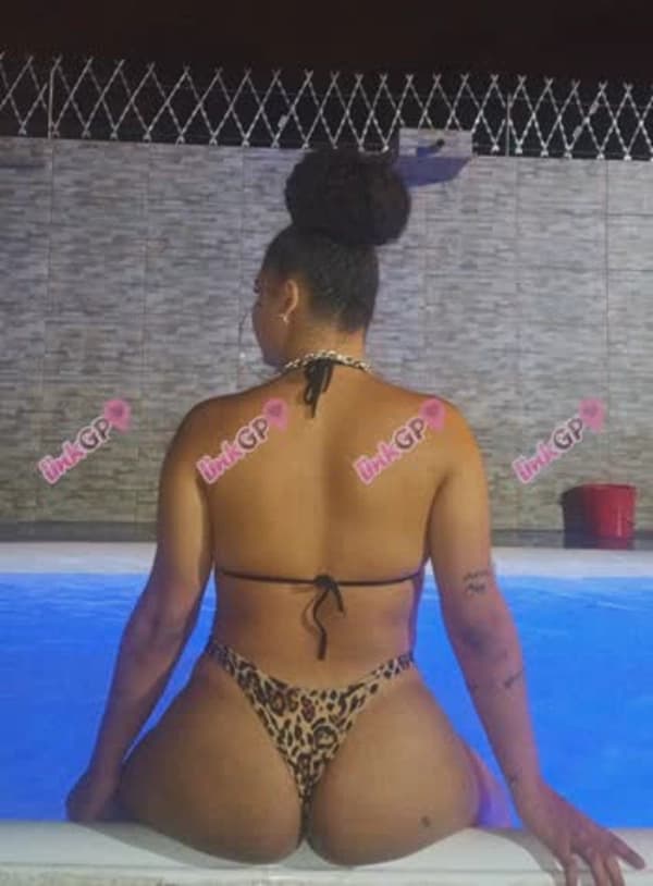 Travesti acompanhante alta em Bangu
