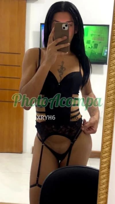 Travesti acompanhante em Rio de Janeiro com beijo na boca (2) — Victoria Campello