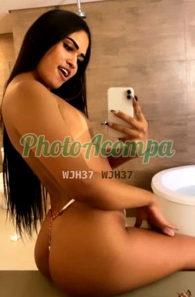 Travesti acompanhante em Brasília com beijo grego (4) — Yara Paoli