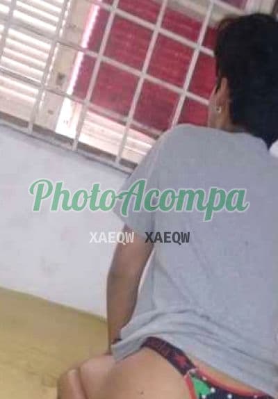Travesti acompanhante em Carapicuíba com beijo grego (2) — Yasmin