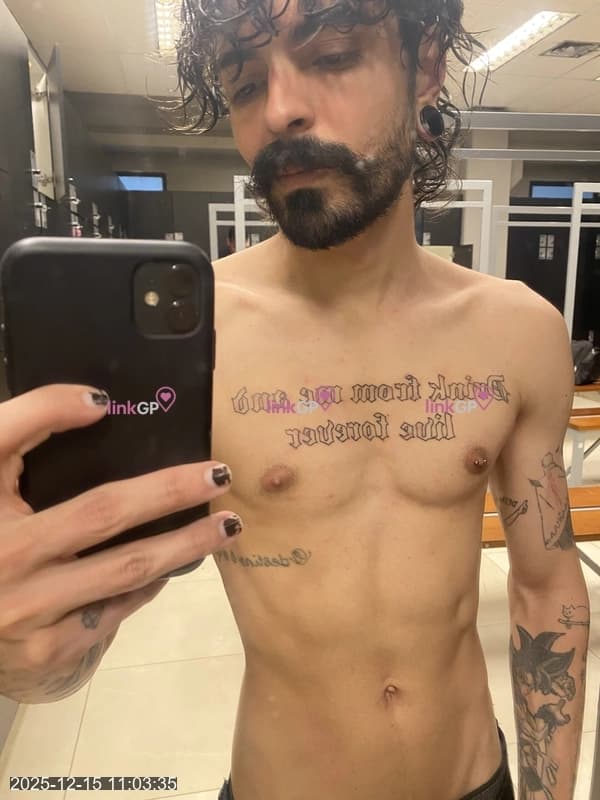 Videochamada erótica com tatuado — Vino, foto 6