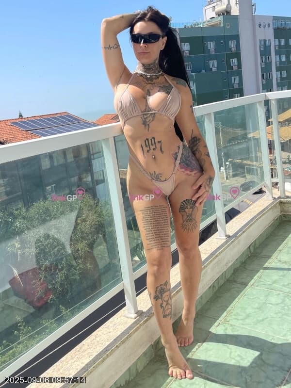 Videochamada erótica com branquinha — Agata, foto 16
