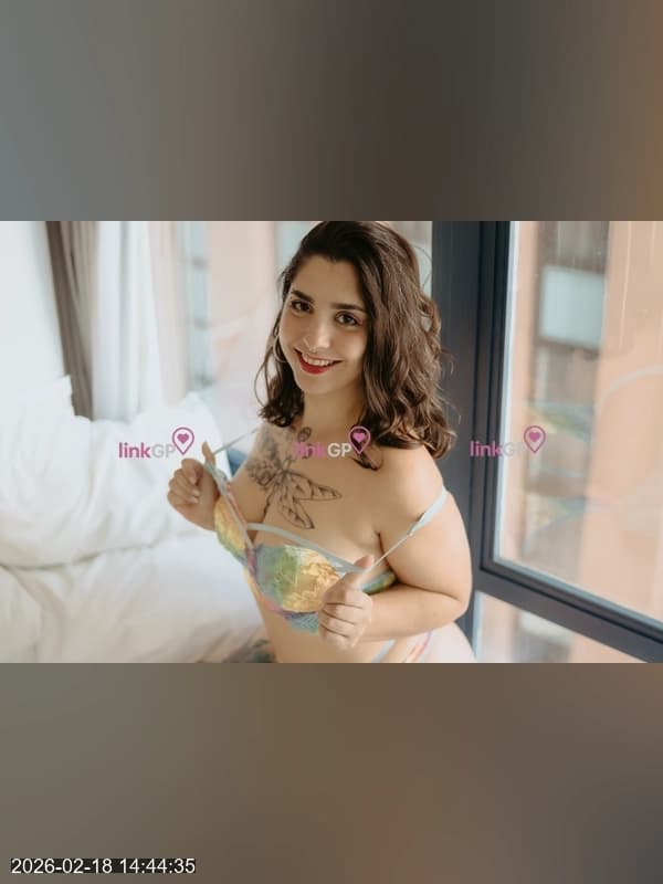 Videochamada erótica com cabelo longo — Agnes Martins, foto 5