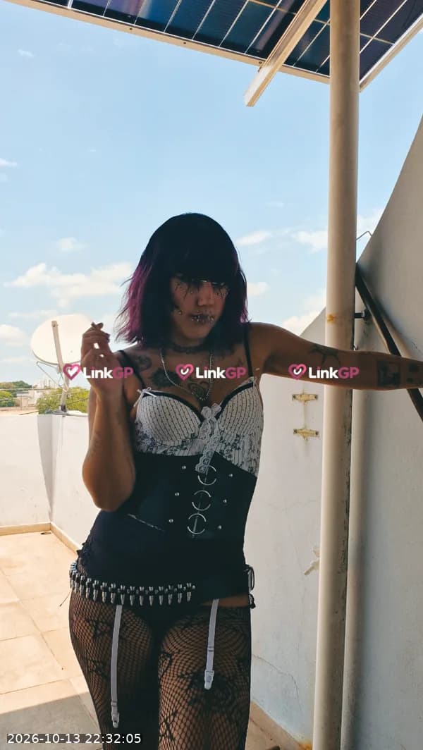Videochamada erótica com cabelo médio, foto 3 de Akira Virtual
