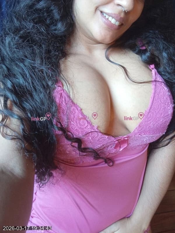 Videochamada erótica com avaliação de pênis (4) — Alanis Monroe