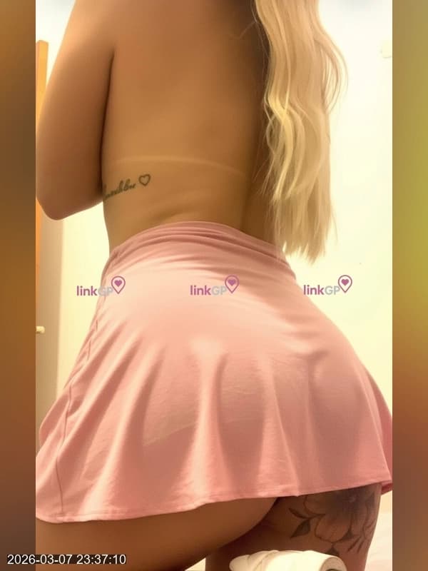 Videochamada erótica com loira