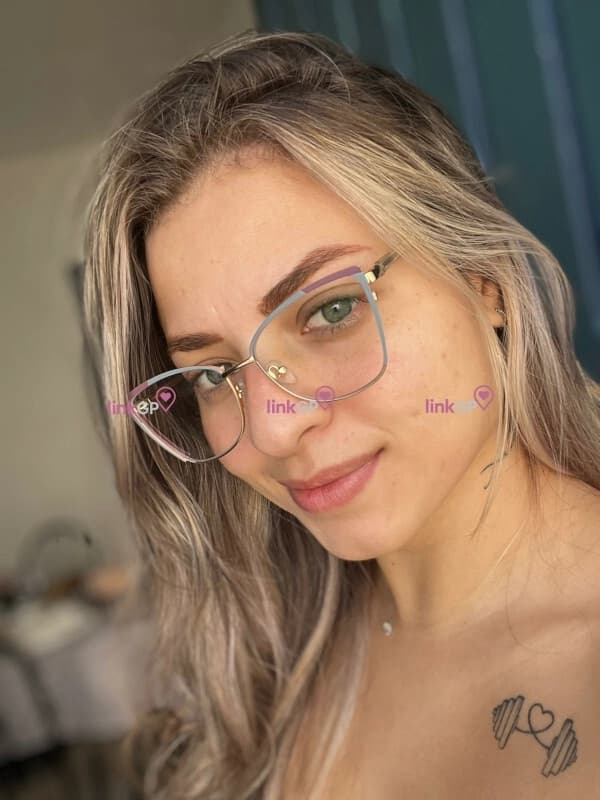 Videochamada erótica com tatuada — Angel Gym Crush, foto 11
