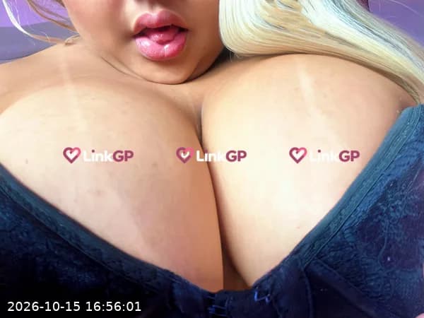 Videochamada erótica com peitões (11) — Aymi Sbbw