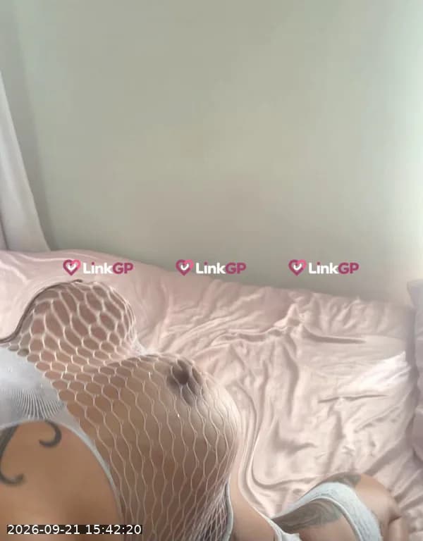 Videochamada erótica com ninfeta novinha — Bebella, foto 13