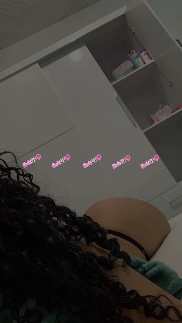 Videochamada erótica com dou nota (2) — Bella Angel