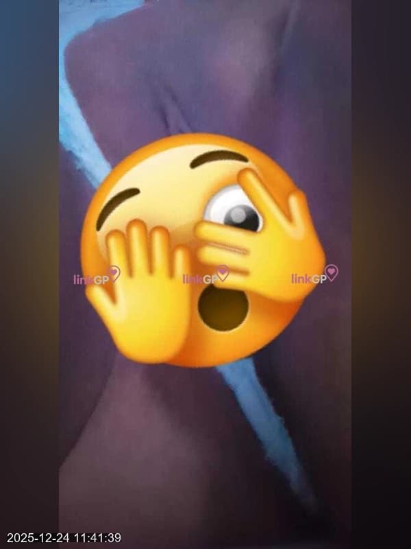 Videochamada erótica com imagem autêntica (10) — Branquinha De Mel