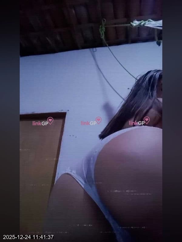 Videochamada erótica com foto verificada (3) — Branquinha De Mel