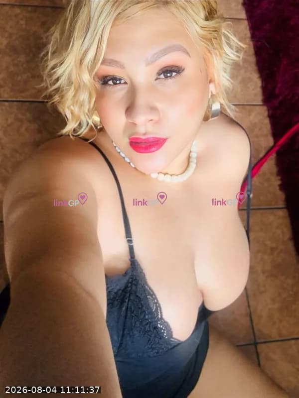 Videochamada erótica com strap-on (10) — Catty Monroe