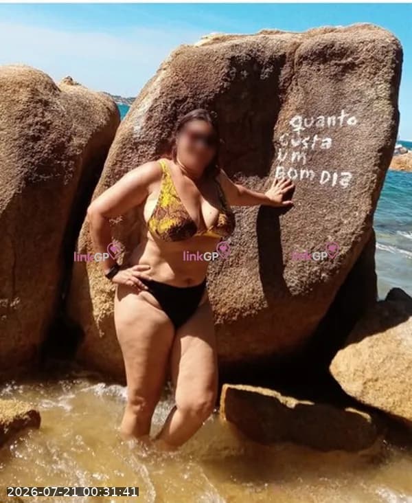 Videochamada erótica com peitões — Coroa Dominadora, foto 9
