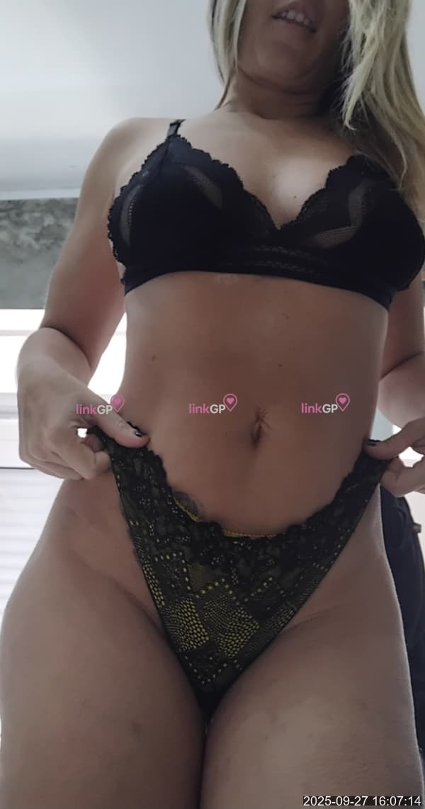 Videochamada erótica com apertadinha, foto 13 de Crystal Milf