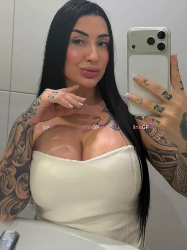 Videochamada erótica com bundão — Emy, foto 3