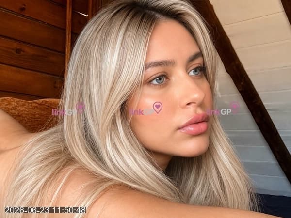 Videochamada erótica com morena, foto 9 de Fendi