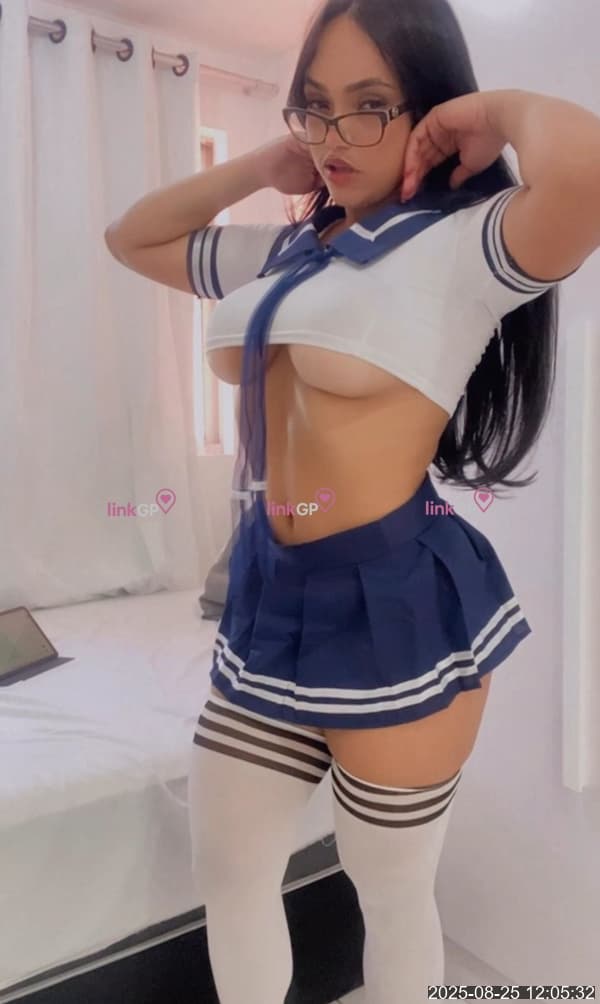 Videochamada erótica com dominação online (18) — Gabizinha