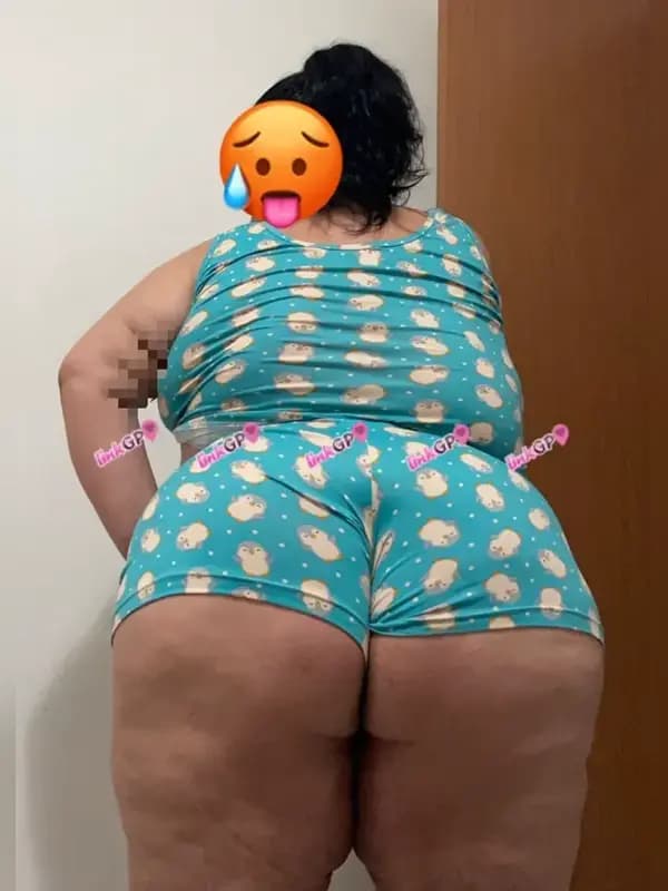 Foto 13: Videochamada erótica com bundão — Gordinha Rabuda