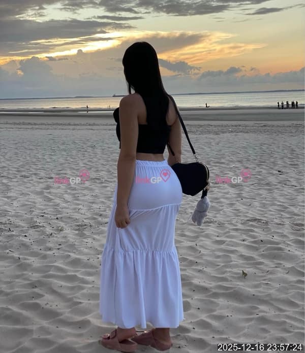 Videochamada erótica com branquinha, foto 17 de Hinata
