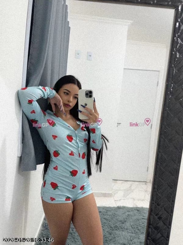 Foto 17: Videochamada erótica com magrinha — Ice Ravena