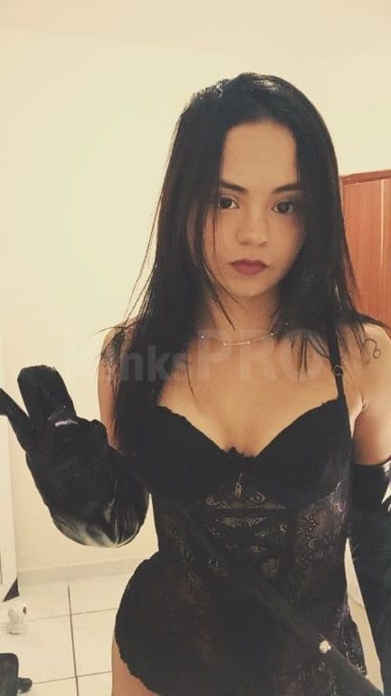 Imperatriz Hancock — videochamada erótica e sexting online