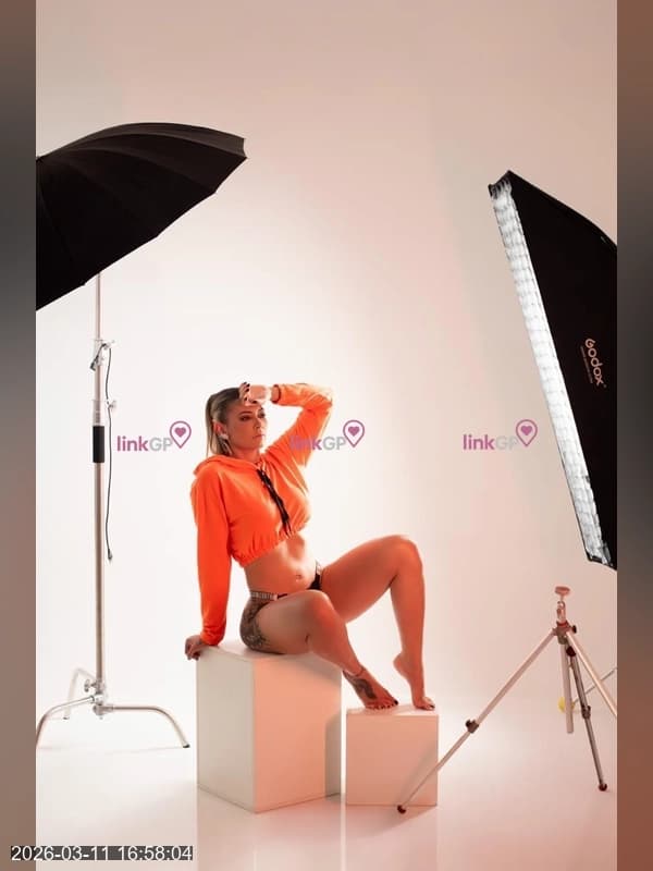 Videochamada erótica com imagem original (18) — Isis Rosier