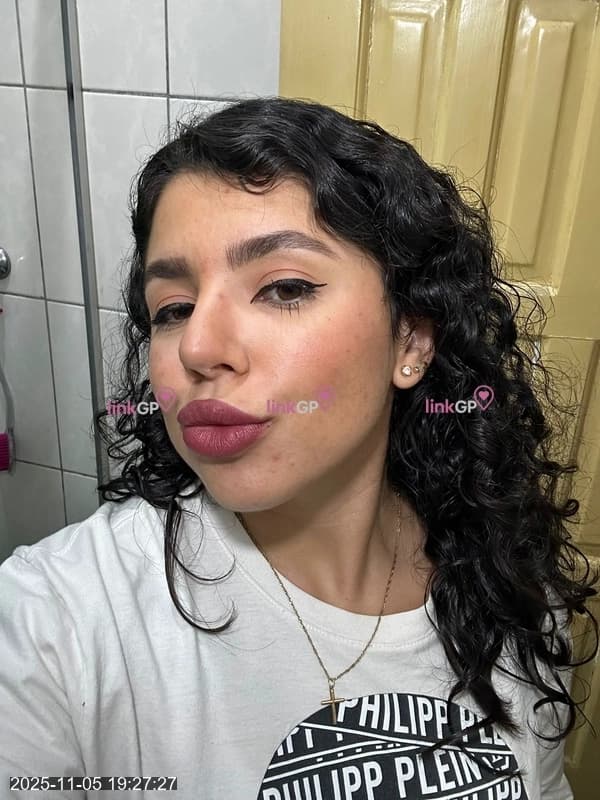 Videochamada erótica com morena, foto 7 de Ivie Encanto