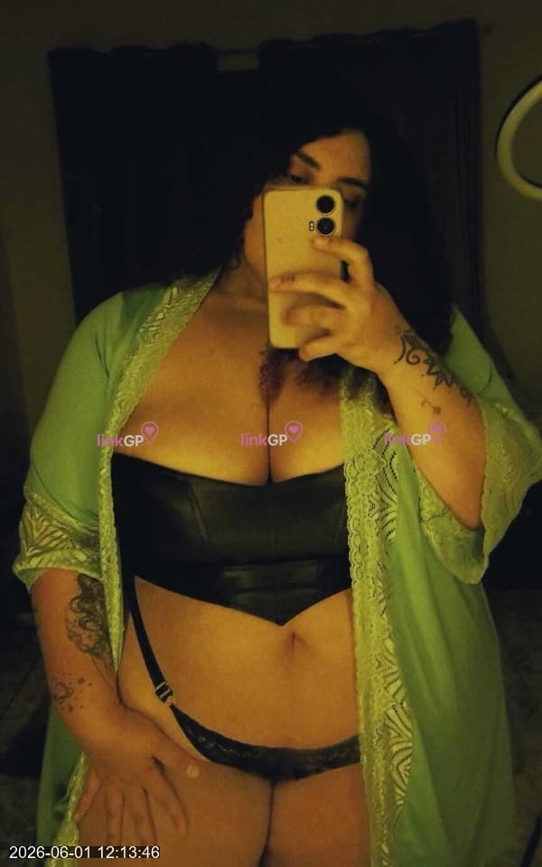 Videochamada erótica com tatuada, foto 9 de Juicy Julia