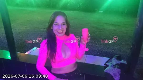 Videochamada erótica com imagem do anúncio — Kaka