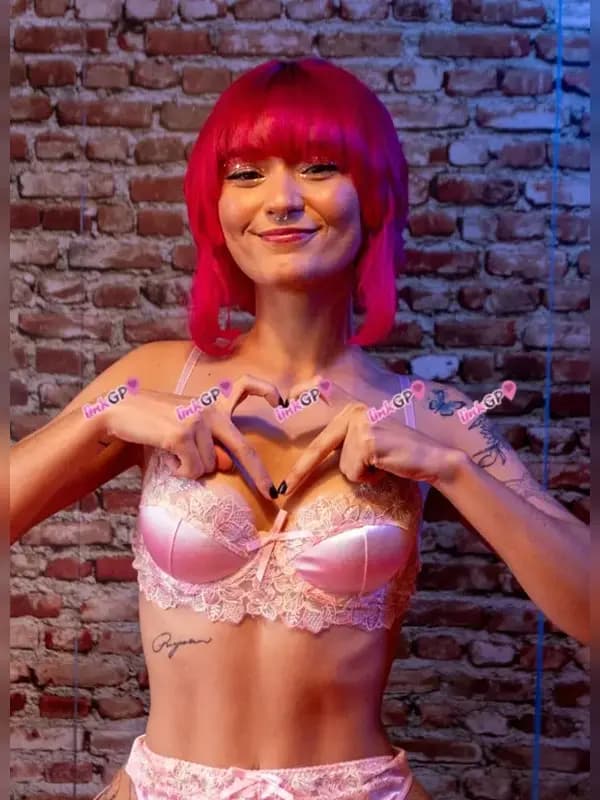 Videochamada erótica com tatuada — Kawaiinge Fofa, foto 4