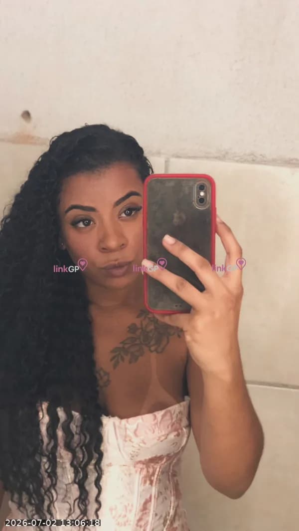 Videochamada erótica com magrinha, foto 5 de Kimberly
