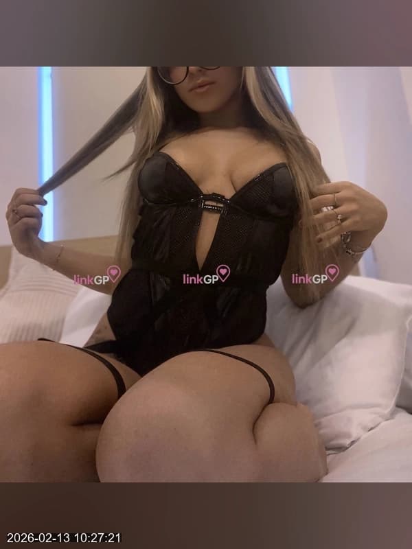 Videochamada erótica com foto real (2) — Laís