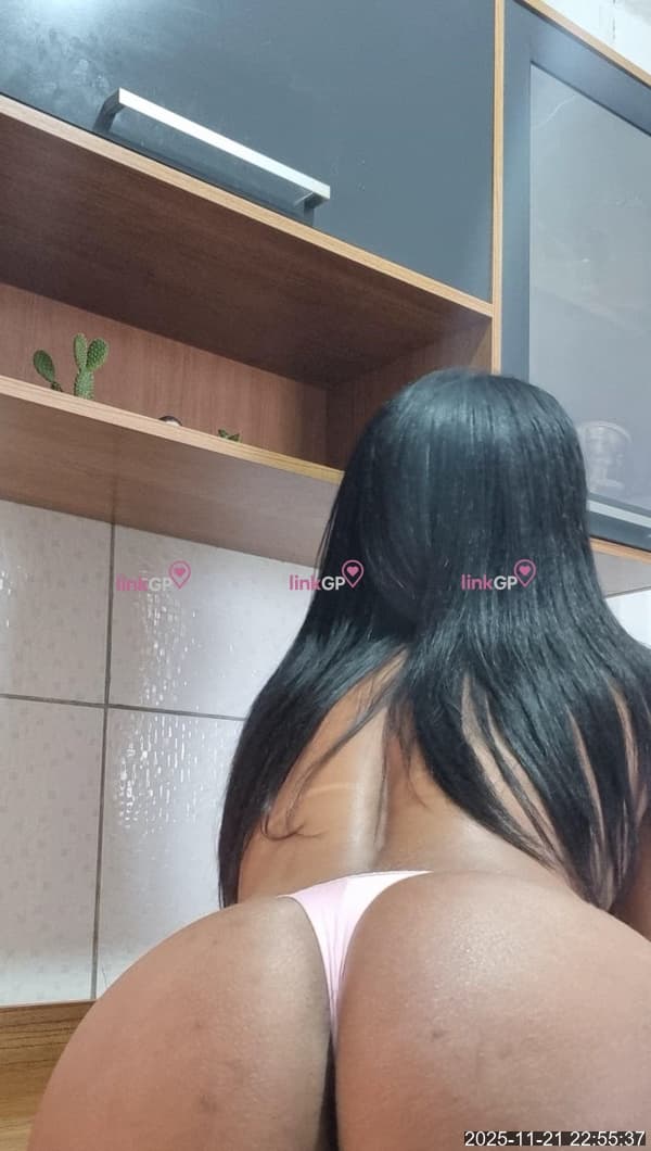Foto 5: Videochamada erótica com cinturinha — Larissa Beker