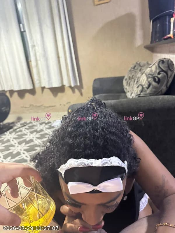 Foto 4: Videochamada erótica — beijo na boca, Lary
