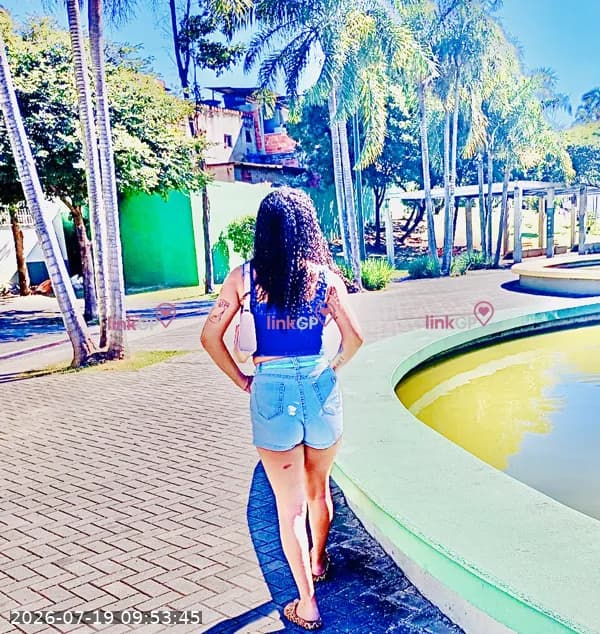 Videochamada erótica com lisinha — Laryssa Cacheada, foto 9