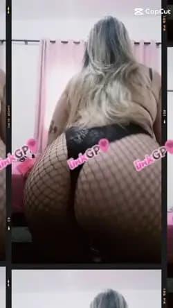 Videochamada erótica com atende casal (2) — Laura Fetichista
