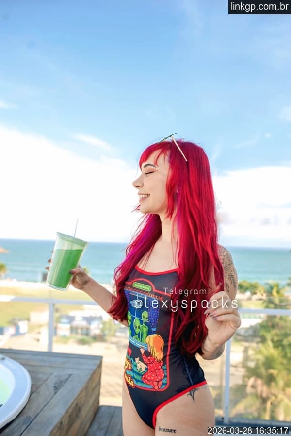 Videochamada erótica com cabelo ondulado (5) — Lexy Fire