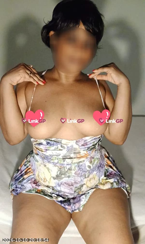 Videochamada erótica com mignon (7) — Lola