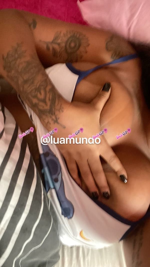 Videochamada erótica com foto sem retoque (5) — Lua Mundo